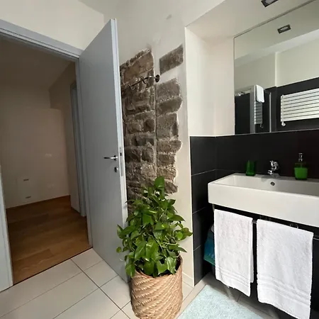 Livinn La Mansardina1 E L'affresco Hébergement de vacances Bergame