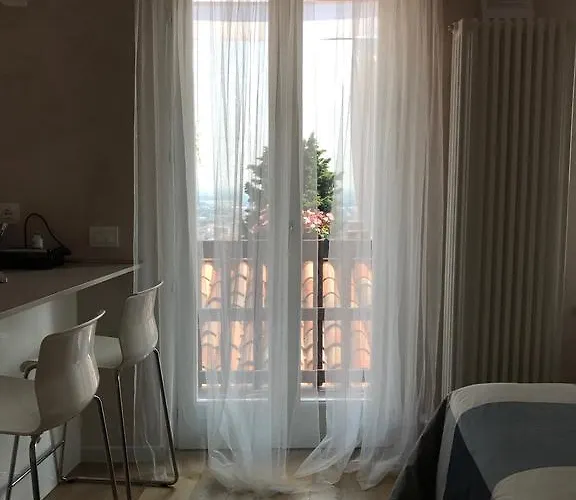 Livinn La Mansardina1 E L'affresco