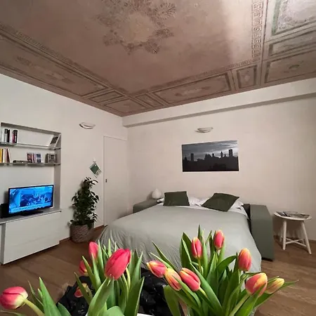 Livinn La Mansardina1 E L'affresco