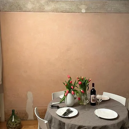 Livinn La Mansardina1 E L'affresco Дом отдыха Бергамо